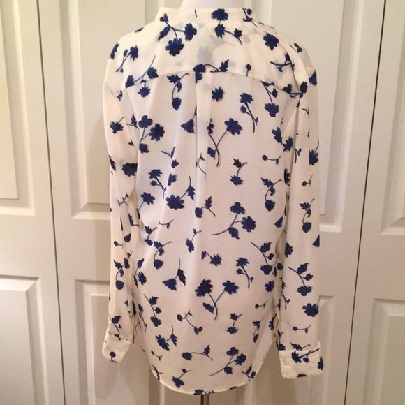 Banana Republic floral print blouse size M - Picture 4 of 6
